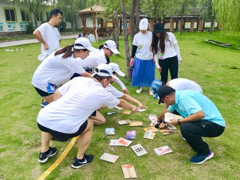奧鵬教育青島歡樂(lè)夏日-你我攜手行學(xué)員活動(dòng)~