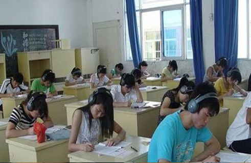 大學(xué)生想學(xué)好英語(yǔ)，一定要將這些英語(yǔ)學(xué)習(xí)APP收入囊中，太實(shí)用了